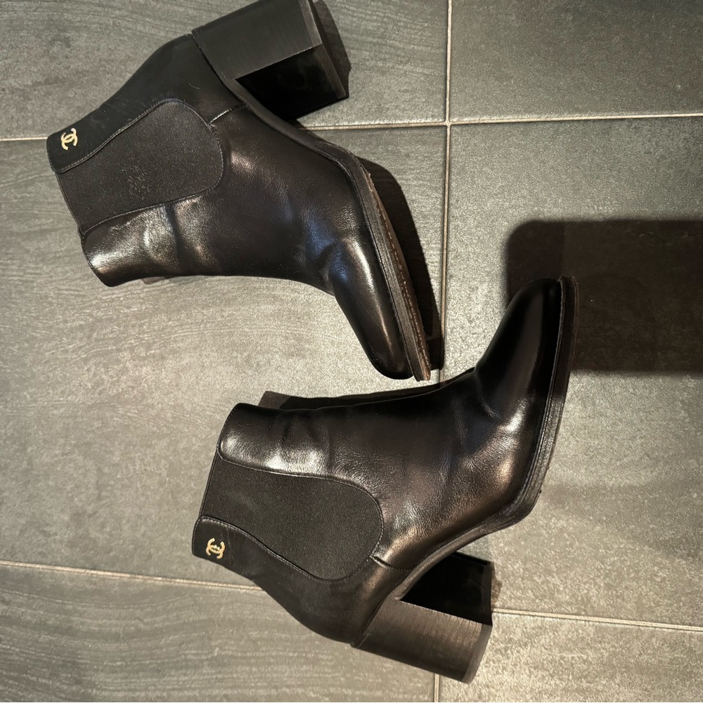 Chanel Women's Black Leather Ankle Boots - Picture 2 of 6